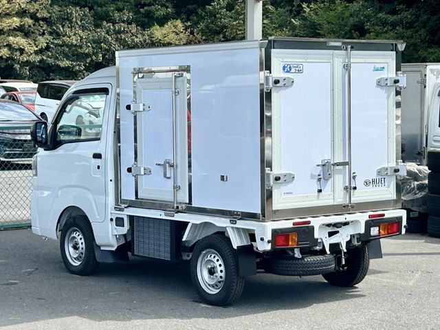 DAIHATSU HIJET truck 2025