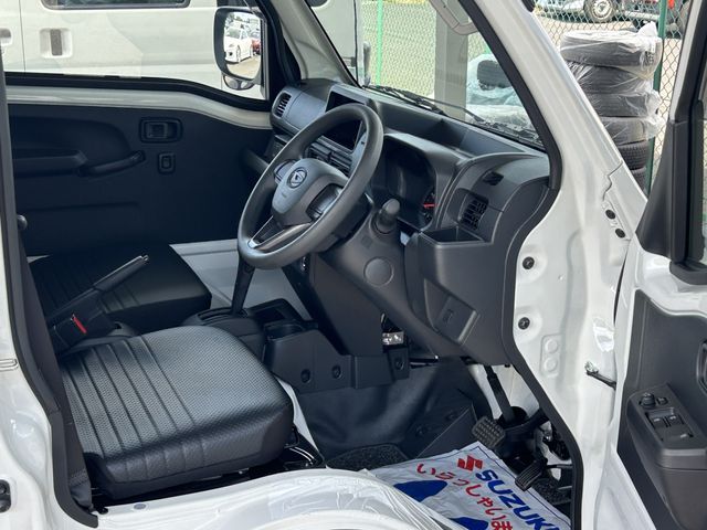 DAIHATSU HIJET truck 2025