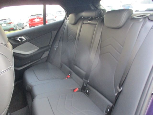 BMW BMW 1series 2025