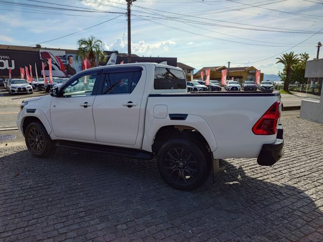 TOYOTA HILUX 4WD 2023