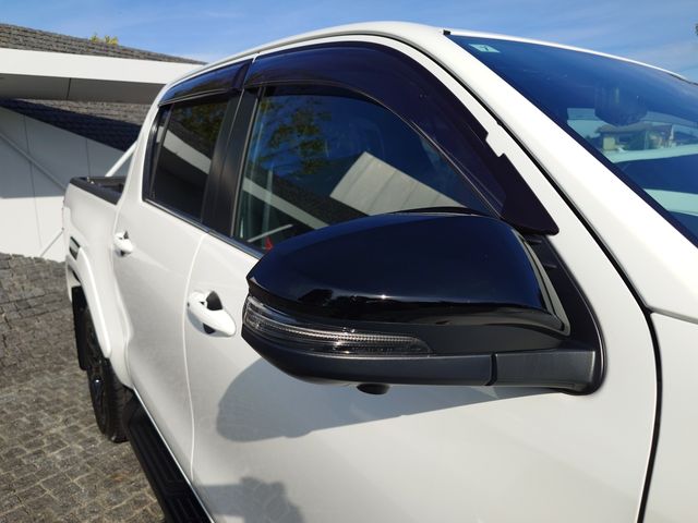 TOYOTA HILUX 4WD 2023