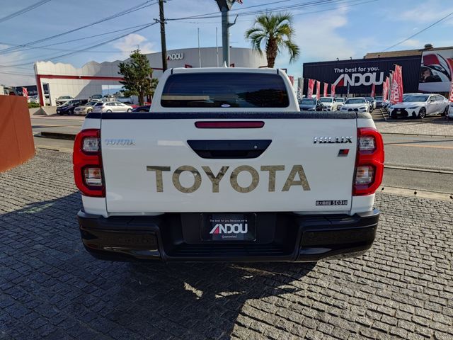 TOYOTA HILUX 4WD 2023