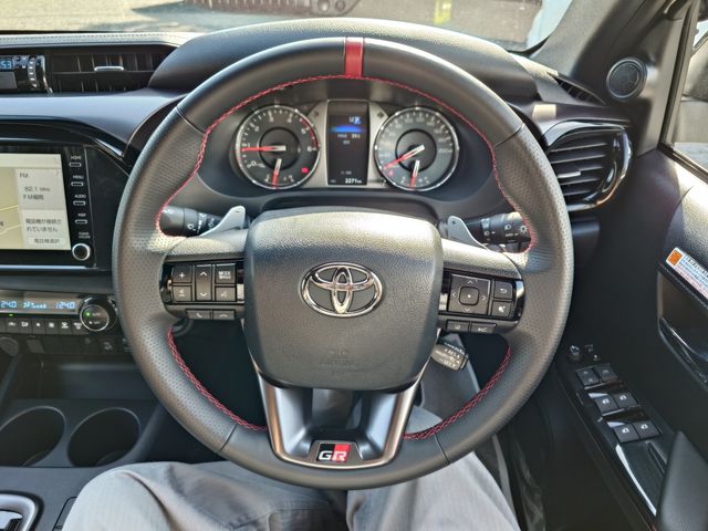 TOYOTA HILUX 4WD 2023