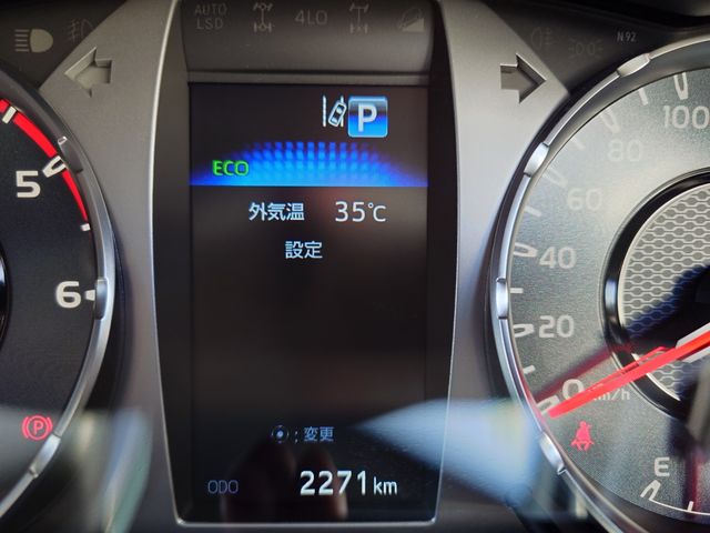 TOYOTA HILUX 4WD 2023