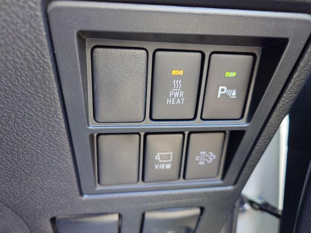 TOYOTA HILUX 4WD 2023