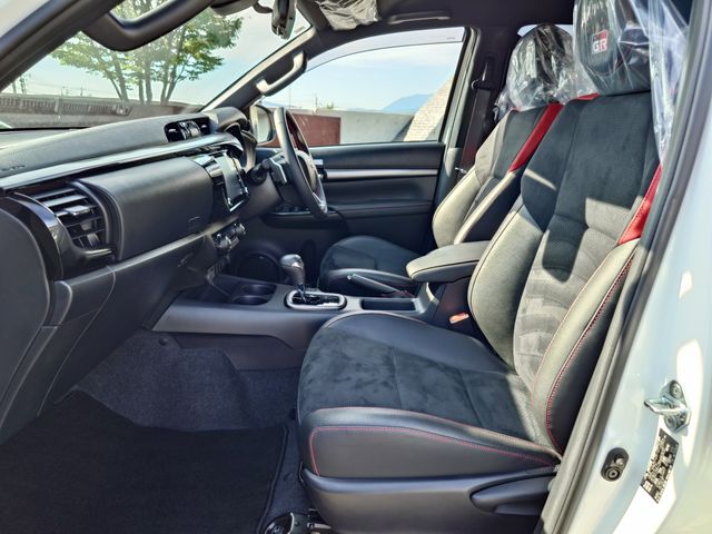 TOYOTA HILUX 4WD 2023