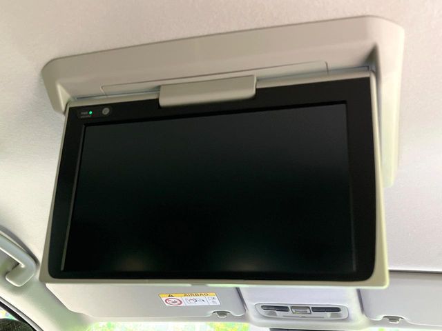 TOYOTA SIENTA HYBRID 2022