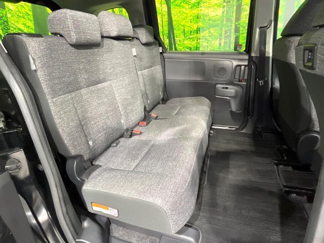 TOYOTA SIENTA HYBRID 2022