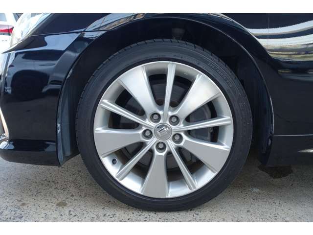 TOYOTA CROWN sedan hybrid 2025