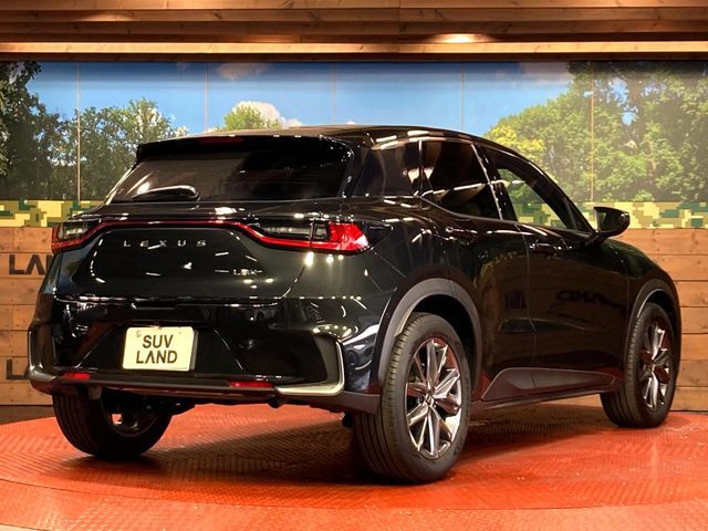 TOYOTA LEXUS LBX 2024