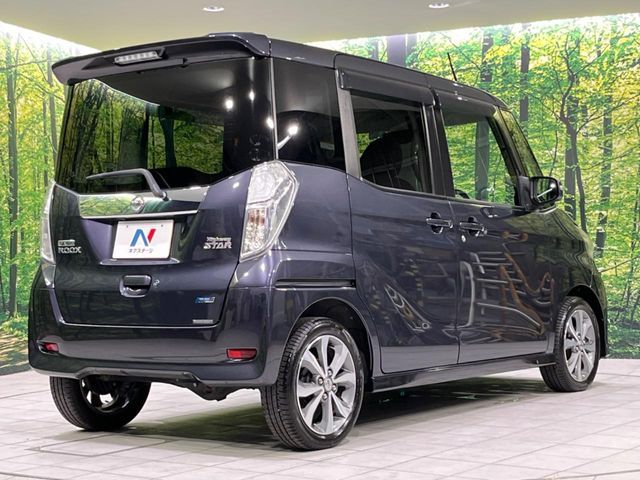 NISSAN DAYZ ROOX 4WD 2016