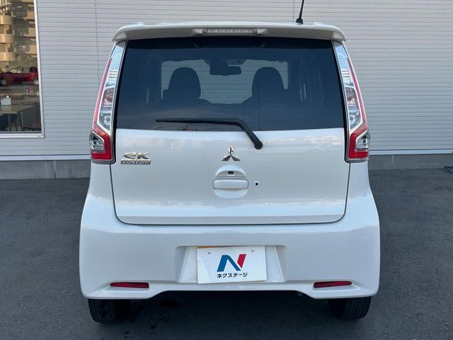 MITSUBISHI eK custom 2017