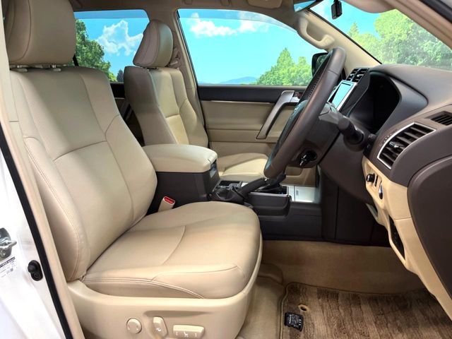 TOYOTA LANDCRUISER PRADO 2023