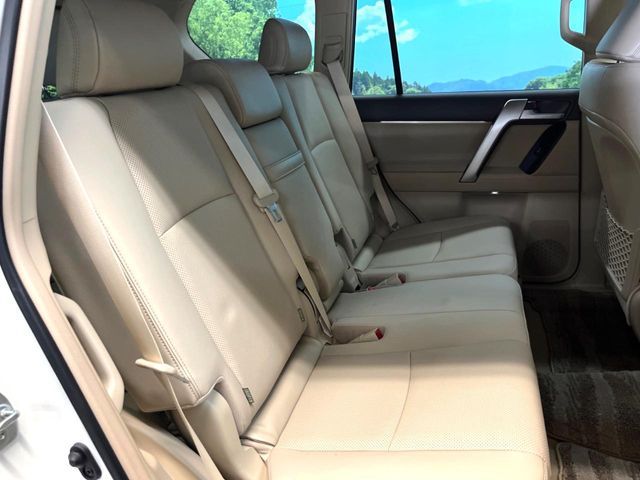 TOYOTA LANDCRUISER PRADO 2023