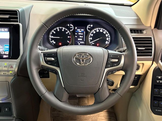 TOYOTA LANDCRUISER PRADO 2023