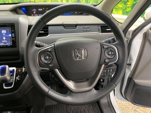 HONDA FREED HYBRID 2018
