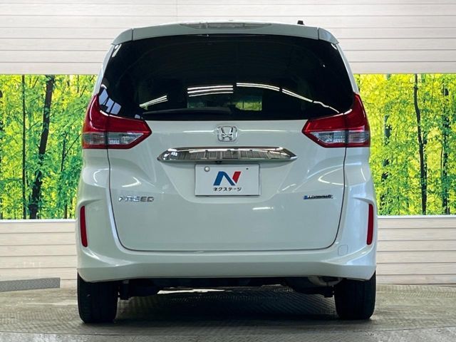 HONDA FREED HYBRID 2018