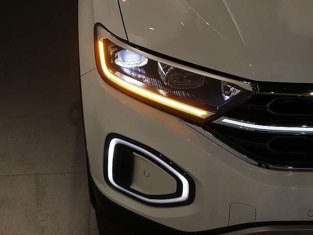 VOLKSWAGEN VOLKSWAGEN T-Roc 2025