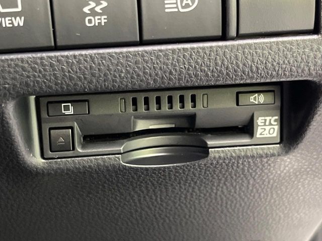 TOYOTA HARRIER HYBRID 2022