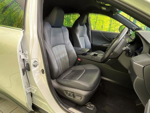 TOYOTA HARRIER HYBRID 2022