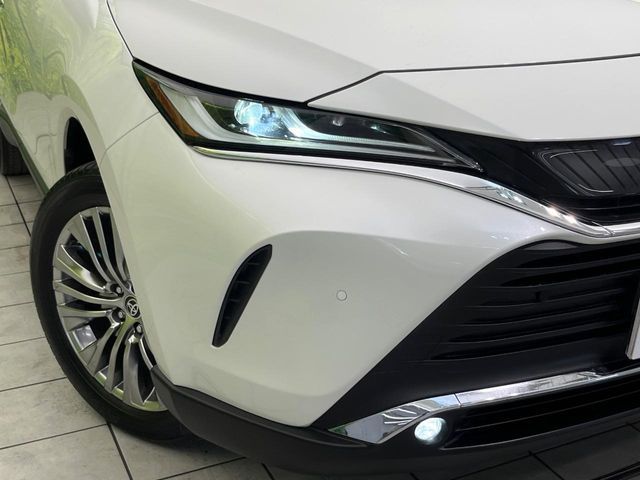 TOYOTA HARRIER HYBRID 2022