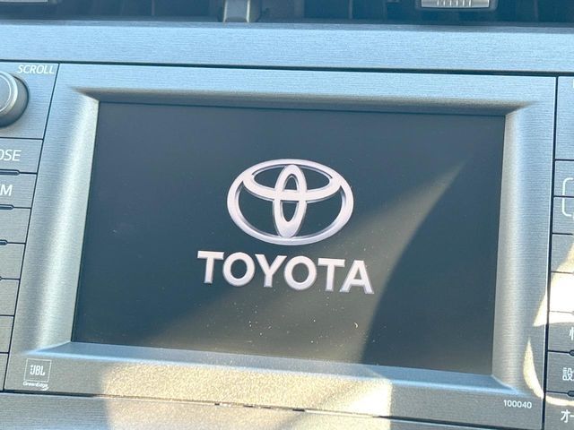 TOYOTA PRIUS 2013