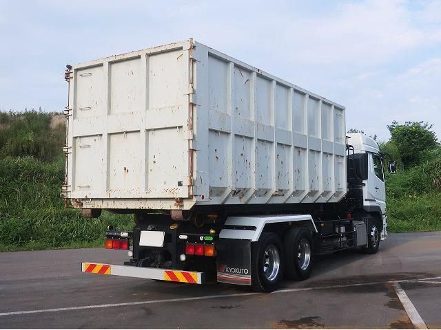 MITSUBISHI FUSOU SUPER GREAT 2024