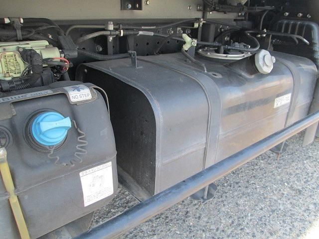 MITSUBISHI CANTER 2017