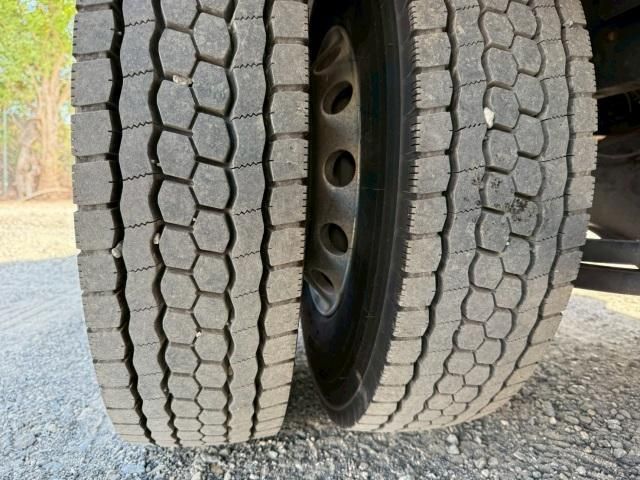 MITSUBISHI FUSOU FIGHTER 2014