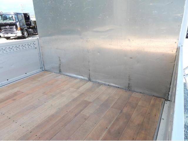 MITSUBISHI CANTER 2019