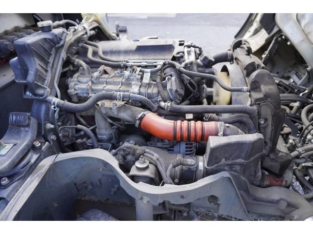 MITSUBISHI CANTER 2017