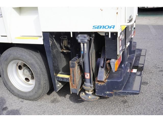 MITSUBISHI CANTER 2017