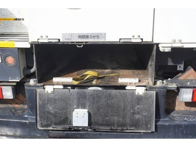 MITSUBISHI CANTER 2017