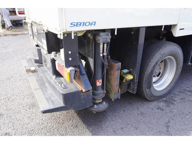 MITSUBISHI CANTER 2017