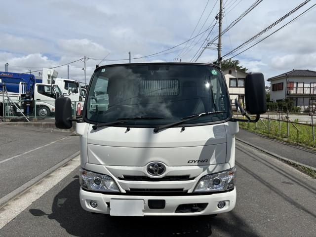 TOYOTA DYNA 2025