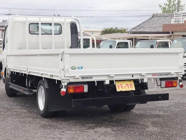 HINO DUTRO 2020