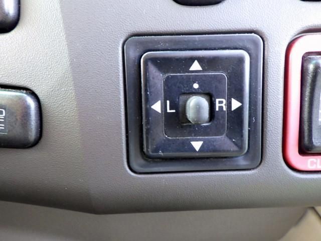 MITSUBISHI ROSA 2017