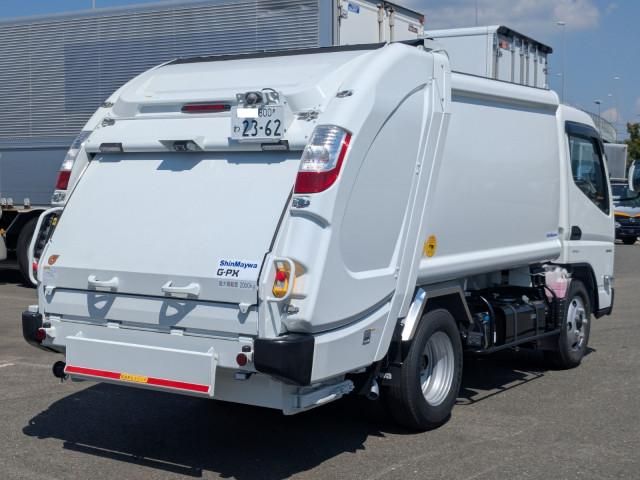 MITSUBISHI CANTER 2024