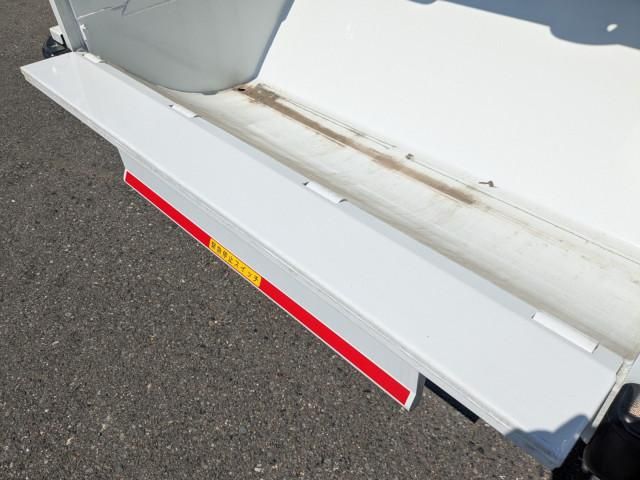 MITSUBISHI CANTER 2024