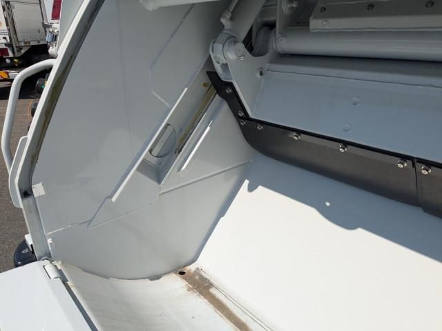 MITSUBISHI CANTER 2024