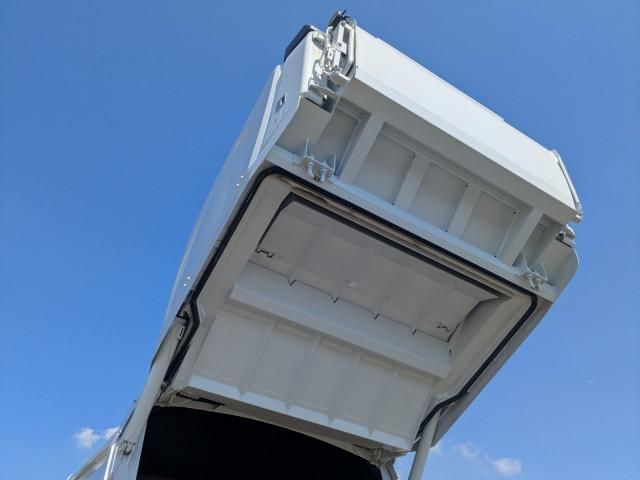 MITSUBISHI CANTER 2024