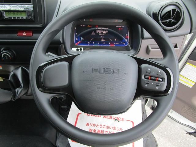 MITSUBISHI CANTER 2025