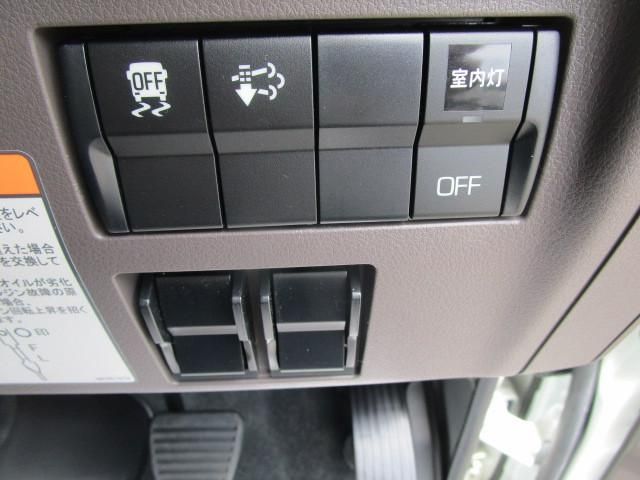 MITSUBISHI CANTER 2025