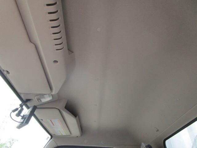 MITSUBISHI CANTER 2025