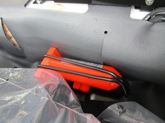 MITSUBISHI CANTER 2025