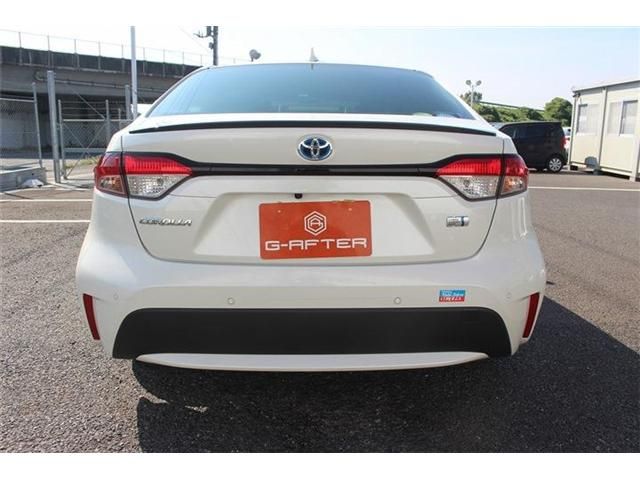 TOYOTA COROLLA sedan HYBRID 2019