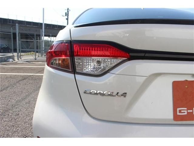 TOYOTA COROLLA sedan HYBRID 2019