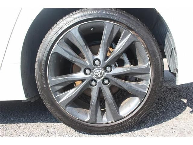 TOYOTA COROLLA sedan HYBRID 2019