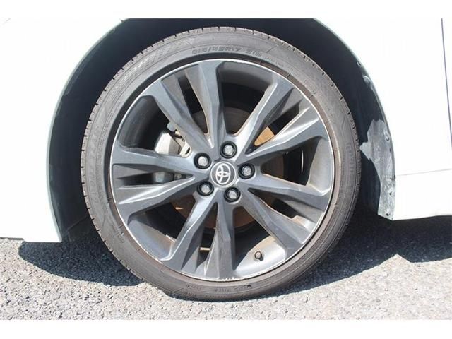 TOYOTA COROLLA sedan HYBRID 2019