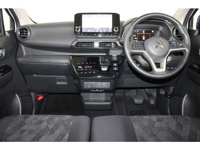 MITSUBISHI ek X EV 2023